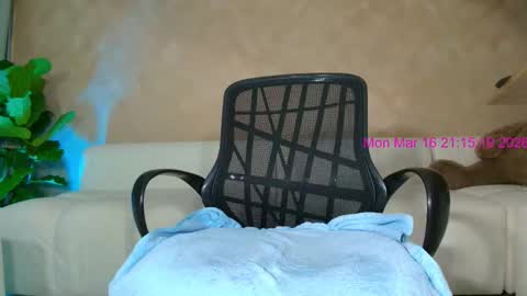 kim 04suarez online show from March 17, 2:15 am