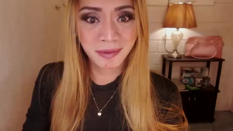 angel online show from December 30, 8:04 pm