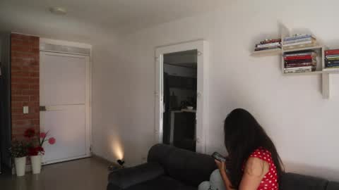 Anastasia Vahos online show from March 28, 7:05 pm