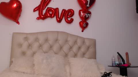 Abigail online show from February 11, 1:31 am