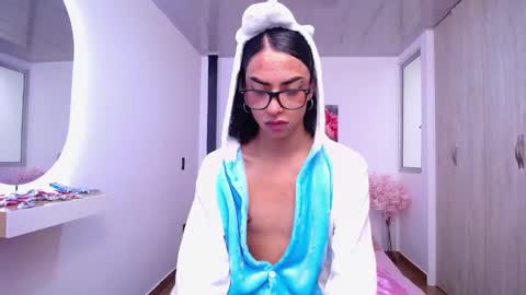 Abigail online show from September 10, 1:54 pm