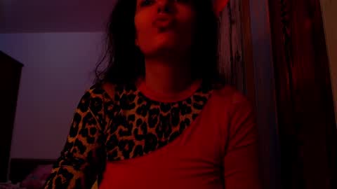 amy        online show from March 4, 12:01 pm