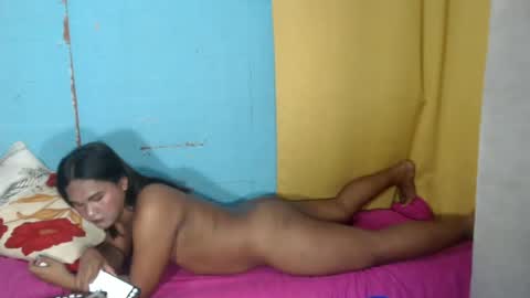 adrianna_chixx online show from May 28, 4:32 am