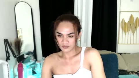 AHLIRA online show from January 13, 2:47 pm