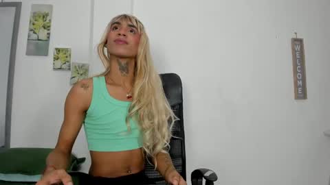 aithana_queen online show from May 21, 8:49 pm