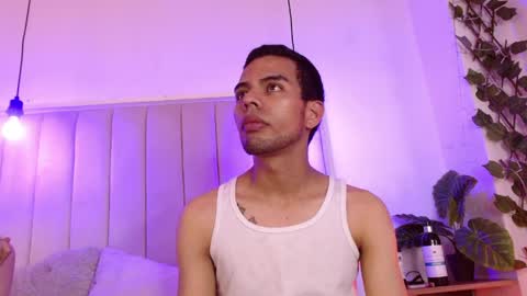 aji_golds online show from May 25, 6:26 pm