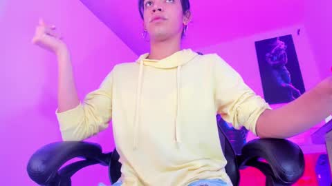 Alahia Rodriguez online show from January 8, 7:34 pm