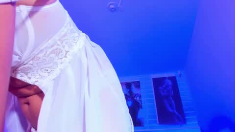 Alahia Rodriguez online show from March 9, 6:17 am