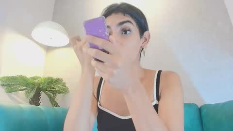 Alahia Rodriguez online show from February 21, 7:50 pm