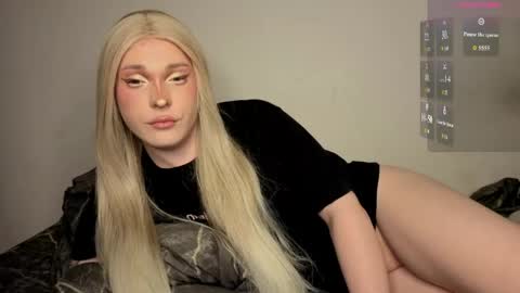ALENA  INDEPENDENT MODEL online show from May 11, 8:42 am