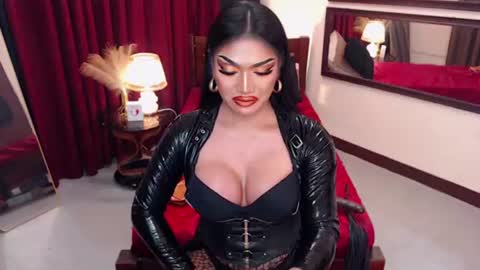 Alura Jhenson online show from August 7, 4:47 pm