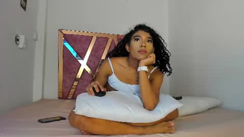 amelia online show from July 7, 9:19 pm