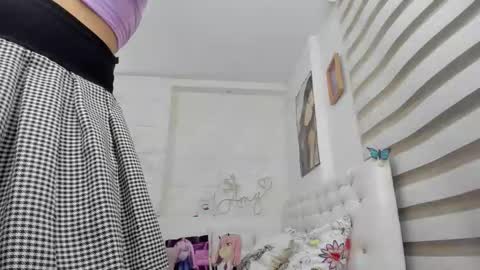 Amy Caroland online show from December 4, 6:40 am