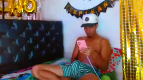andrea andres couplehot online show from June 5, 5:11 am