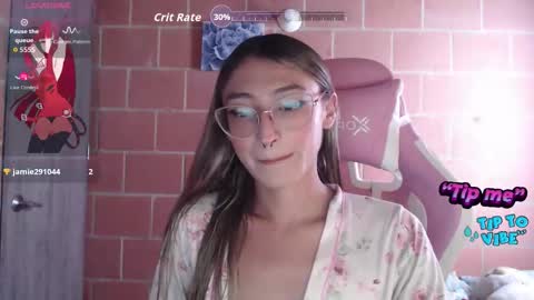 Snapshot of andrea_camila chatting on October 21, 4:41 pm Andrea  online show from October 21, 4:41 pm