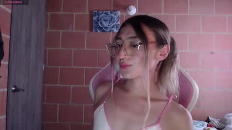 Andrea  online show from December 15, 4:45 pm