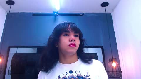 Andres Gil online show from December 18, 1:16 pm