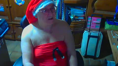 androgynia online show from December 22, 5:56 am