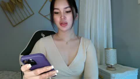 sue online show from December 12, 10:42 pm