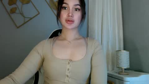 sue online show from December 20, 3:00 pm