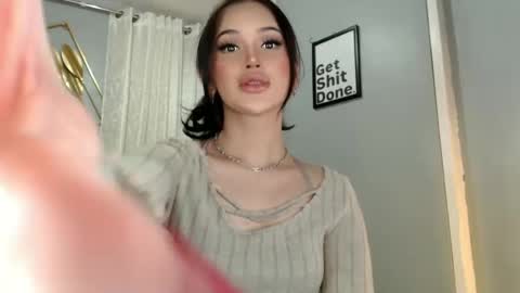 sue online show from February 6, 2:33 am