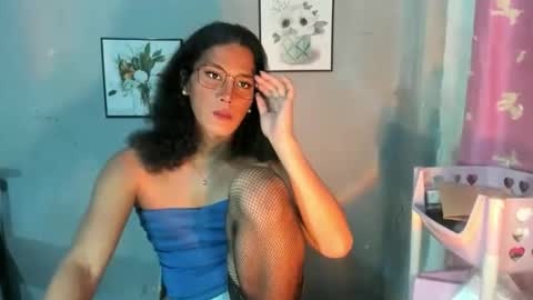 annalala22 online show from April 13, 1:04 pm