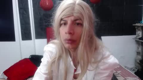 Anne online show from October 25, 9:59 am