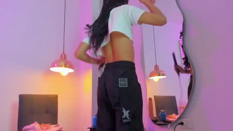 aria_millers1 online show from May 20, 11:49 am