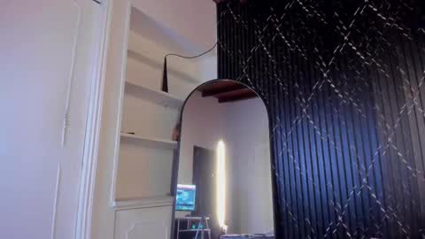 Aria Millers  online show from October 29, 12:03 pm