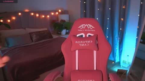  ARIANA ASTI  online show from February 10, 11:46 am