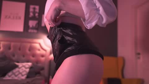  ARIANA ASTI  online show from February 22, 7:23 am