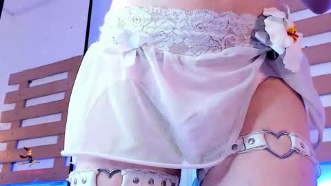 Ari  online show from October 30, 2:05 pm