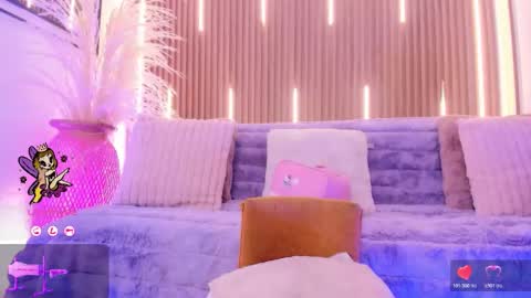 Ari  online show from November 24, 12:51 pm