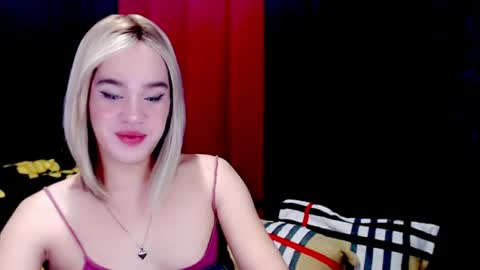 ARIANNE CUMS  online show from July 9, 8:29 am