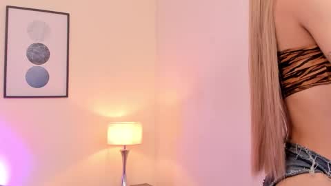   Nice to meet you  thumb up me please its important I  LOOK MY BIO DOWN online show from February 5, 7:24 am