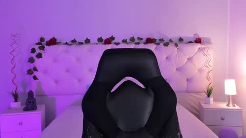 Aron cruz  online show from January 16, 1:47 pm