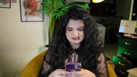Chloe  online show from December 13, 9:52 pm
