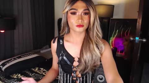 kylie online show from October 11, 1:13 pm