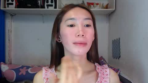 J A D E online show from April 20, 5:53 am