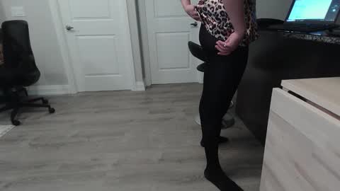 Linda online show from December 17, 7:26 pm