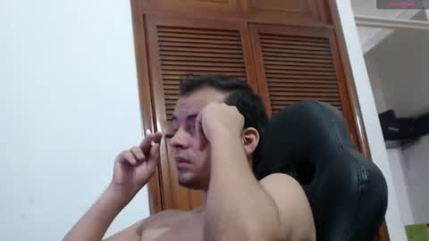 julian estevez online show from January 4, 11:19 pm