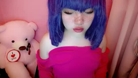 cute online show from April 5, 2:31 am