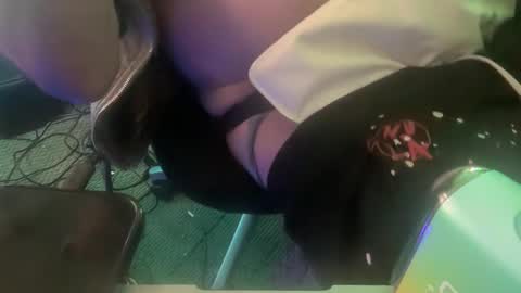 baddaddy215 online show from December 15, 1:22 pm