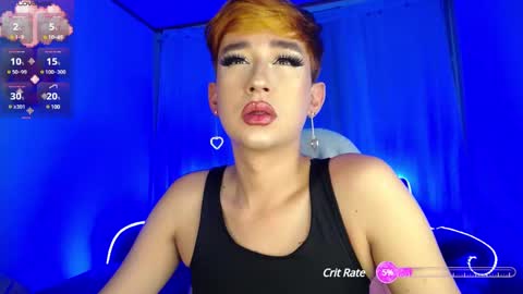 Snapshot of barbie_boy_ chatting on January 5, 10:32 am I work from home this is my room 3 online show from January 5, 10:32 am