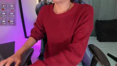          I work from home this is my room 3 online show from March 1, 8:20 am