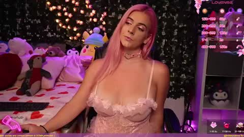 Snapshot of bellabearts chatting on February 10, 9:04 pm Bellalunabear trans JadePlant Cis online show from February 10, 9:04 pm