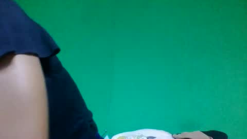 bemonique online show from May 19, 6:42 am