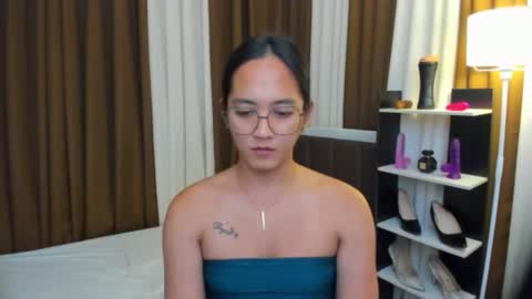 SUCK ME TILL I EXPLODE online show from November 4, 10:42 pm