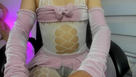 billie online show from November 12, 3:33 pm