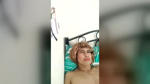 bisexlouphil online show from June 17, 1:39 am